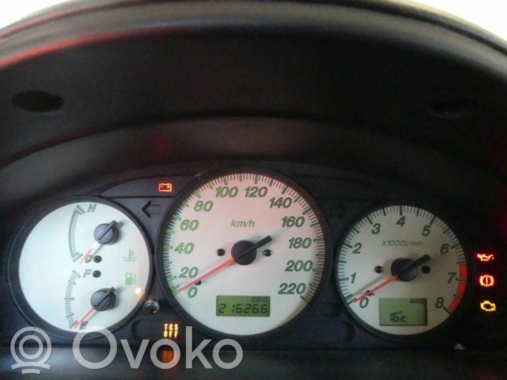 Mazda Premacy Speedometer (instrument cluster) 