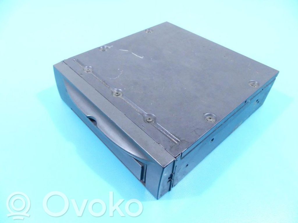 Volvo XC90 Radio/CD/DVD/GPS head unit 