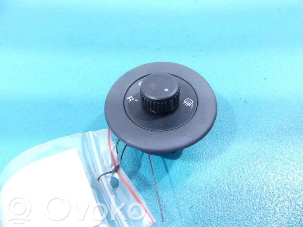 Volkswagen Scirocco Electric window control switch 