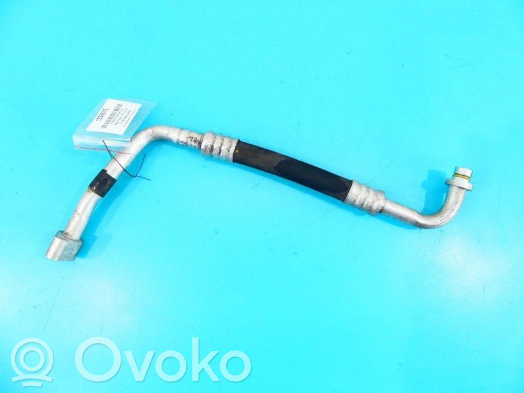Ilmastointilaitteen putki (A/C)   924805896RA,IMPRK1005575