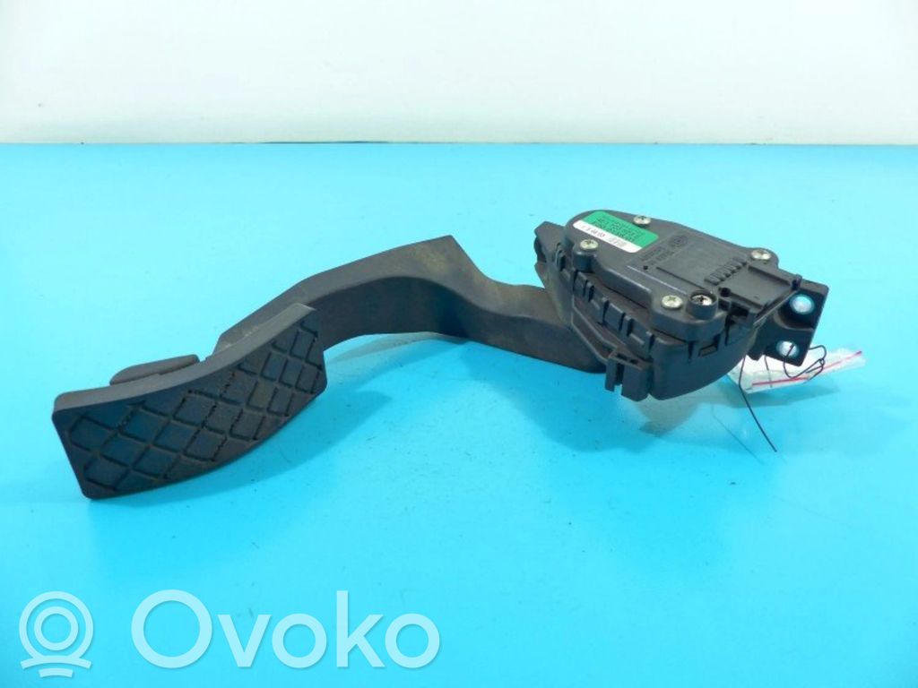 Accelerator throttle pedal   4E1723523E,IMPRK1193571,F30015601