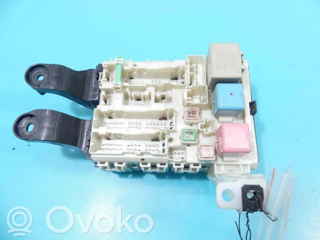 Toyota Corolla E140 E150 Unidad de control/módulo de carrocería central 