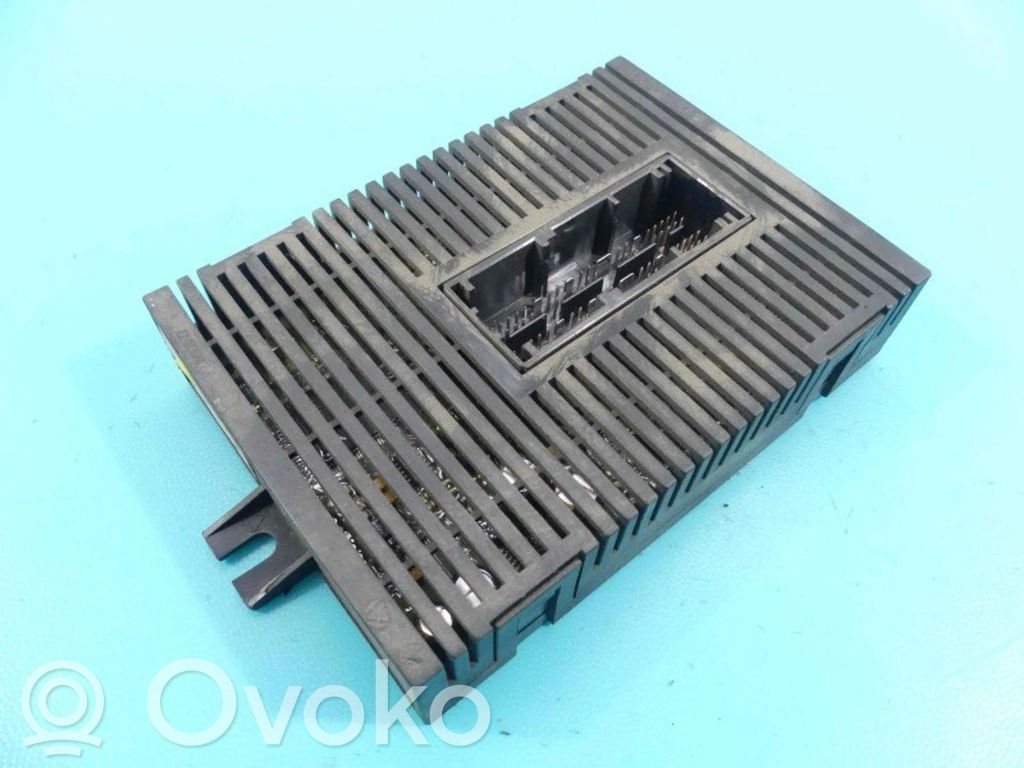 BMW 7 E65 E66 Kėbulo modulis 