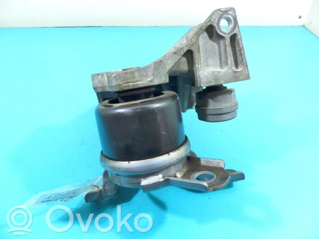 Land Rover Freelander 2 - LR2 Supapă vacuum suport motor 