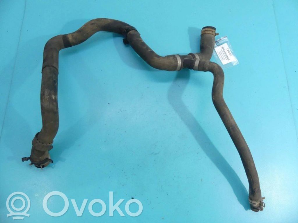 Ford Kuga II Engine coolant pipe/hose 