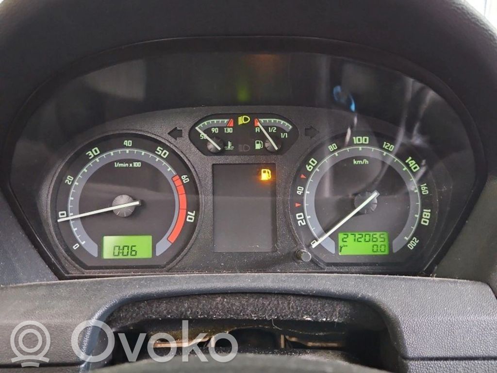 Skoda Fabia Mk1 (6Y) Licznik / Prędkościomierz 