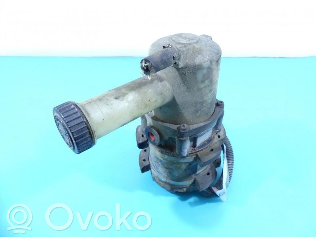 Citroen Saxo Ohjaustehostimen pumppu 