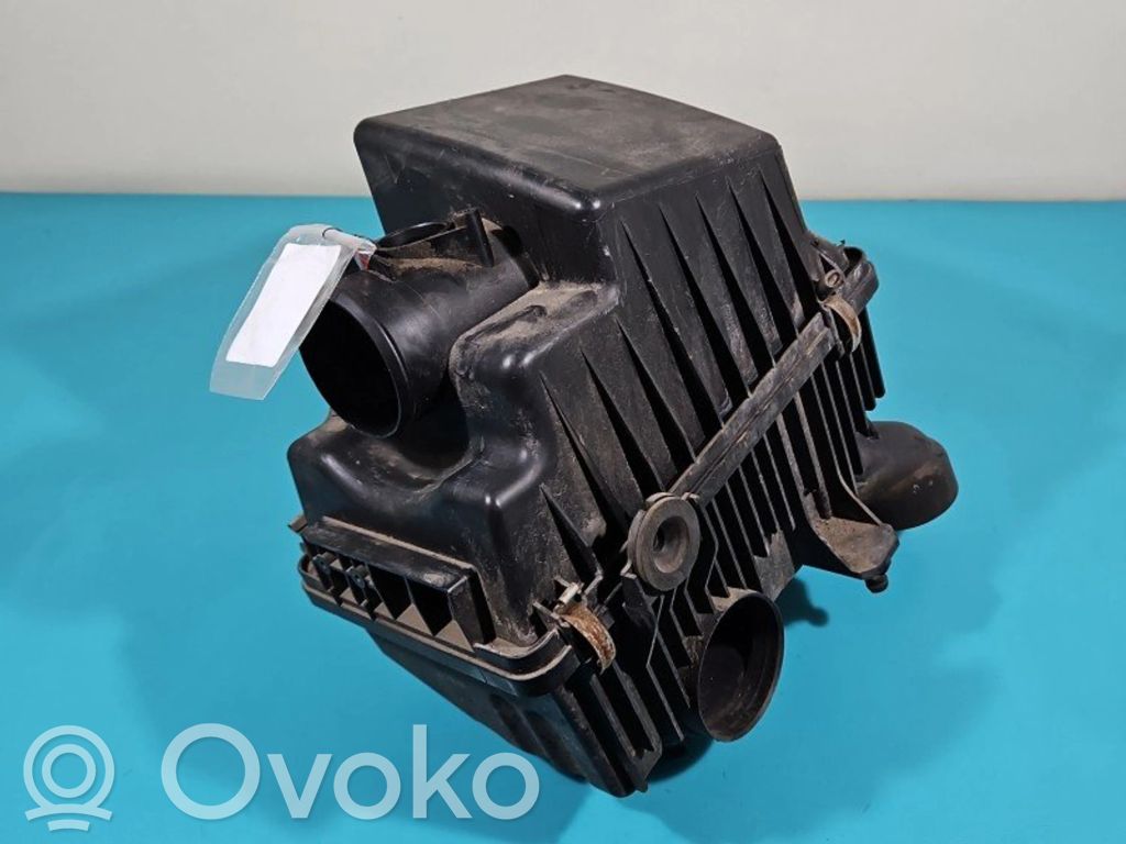 Mazda CX-7 Air filter box 
