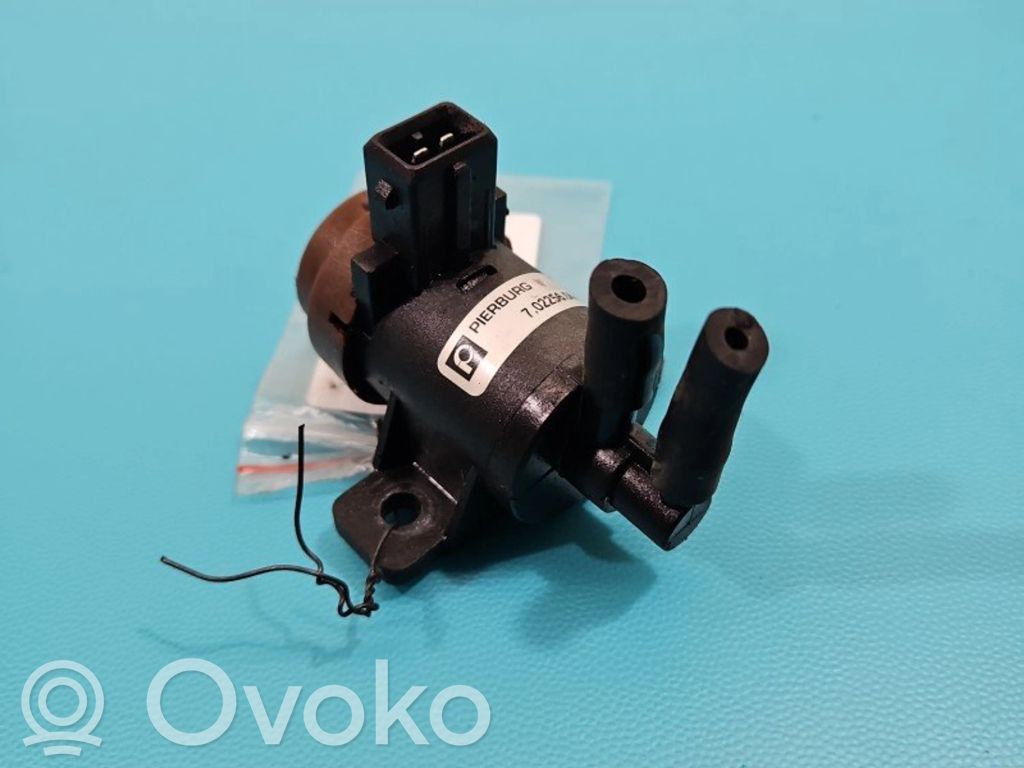 Opel Vivaro Zawór podciśnienia / Elektrozawór turbiny 