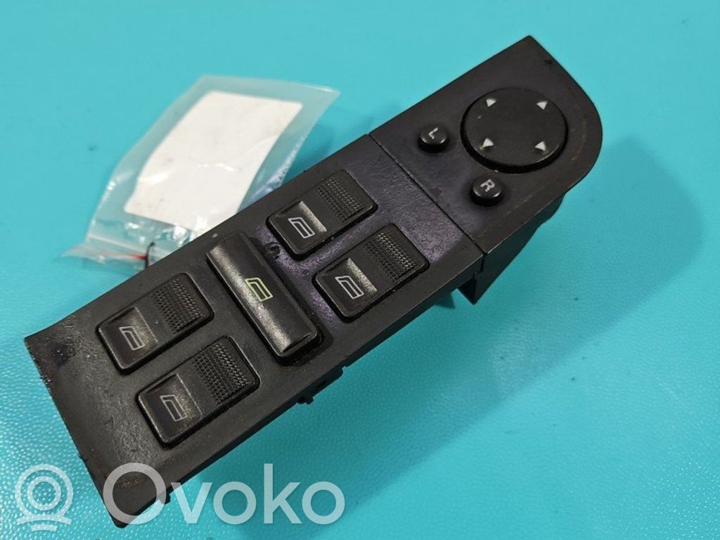 Audi 80 90 S2 B4 Electric window control switch 