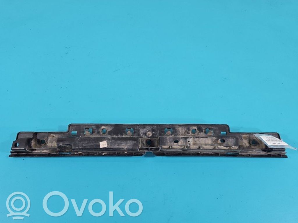 Toyota Proace Halterung Stoßstange Stoßfänger hinten 