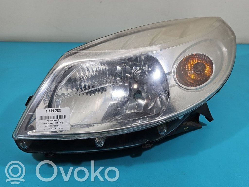 Dacia Sandero Headlight/headlamp 
