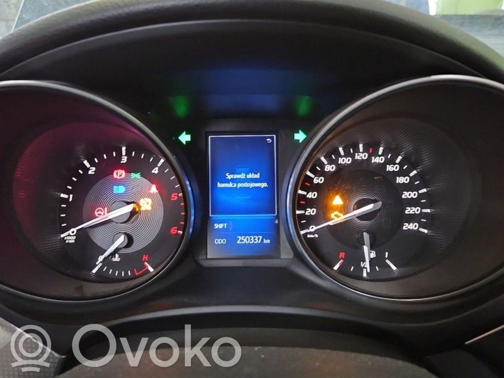 Toyota Avensis T270 Licznik / Prędkościomierz 