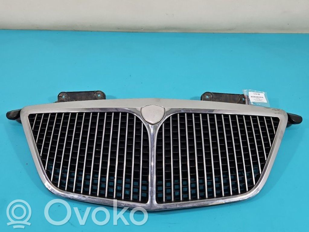 Lancia Phedra Grille calandre supérieure de pare-chocs avant 