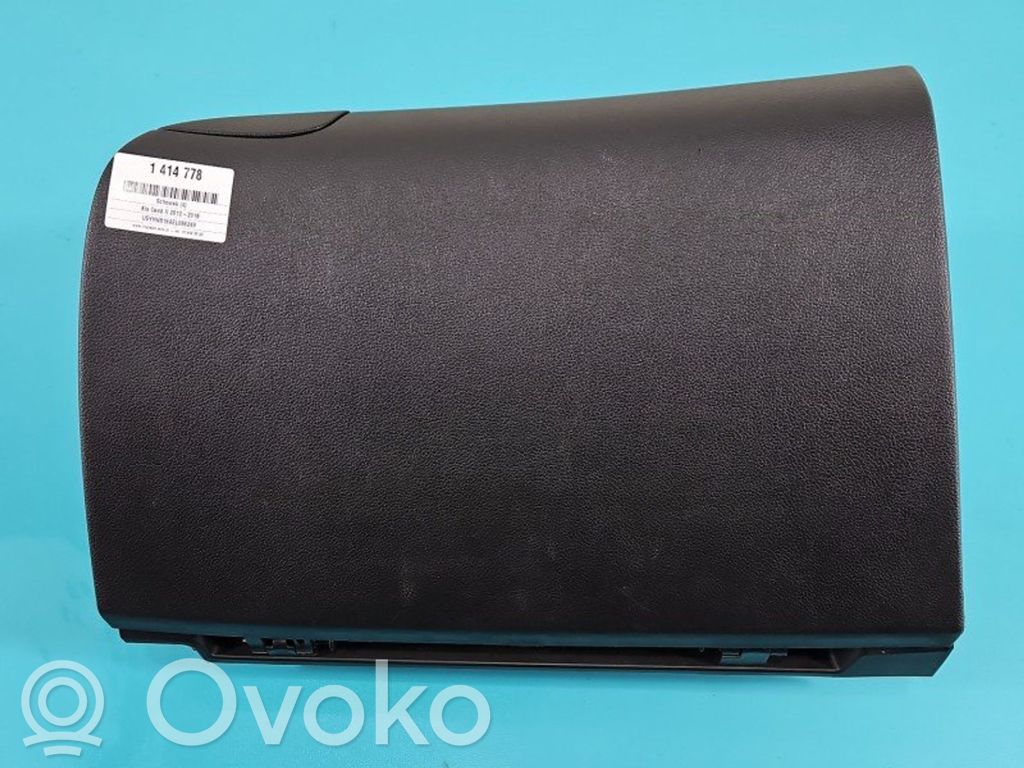 KIA Ceed Glove box 