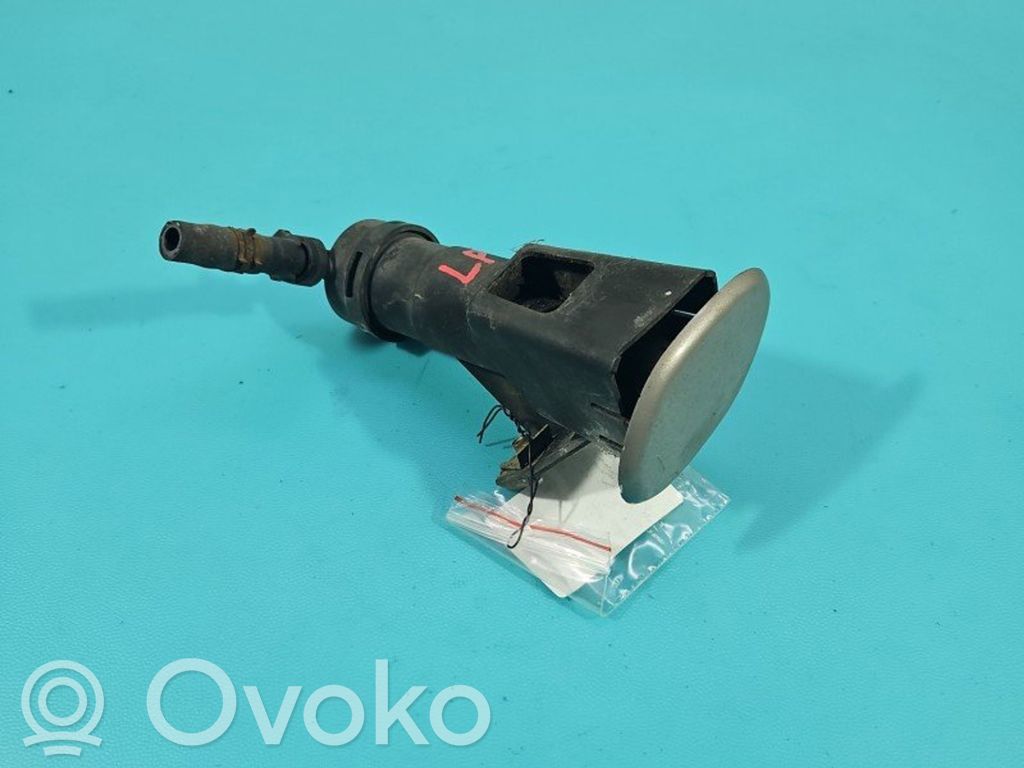 Toyota Corolla Verso E121 Buse de lave-phares 
