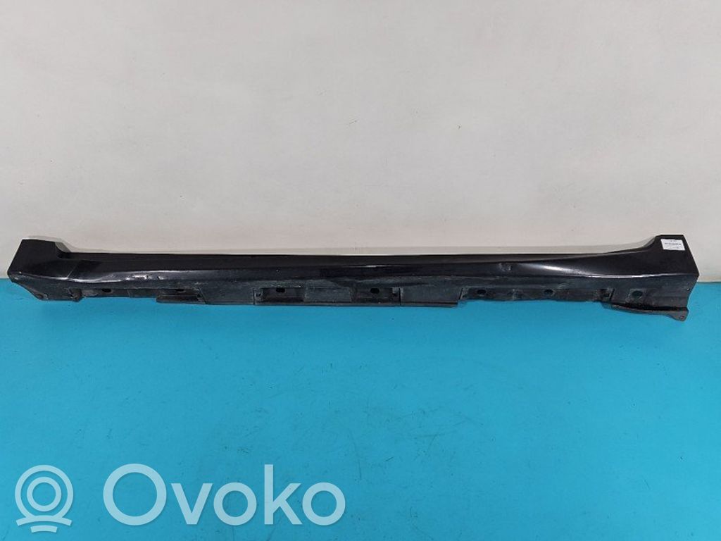 Toyota Avensis T270 Rivestimento vano piedi laterale