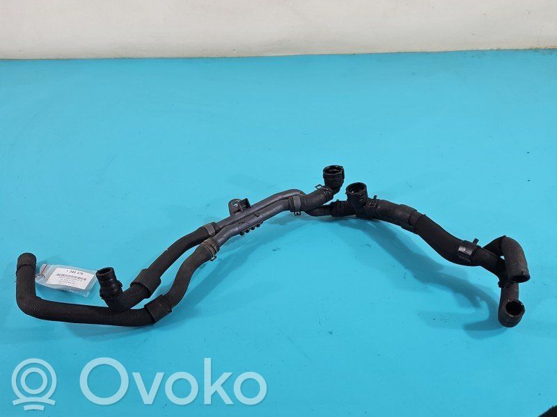 Volkswagen Caddy Tubo flessibile del liquido di raffreddamento del motore 
