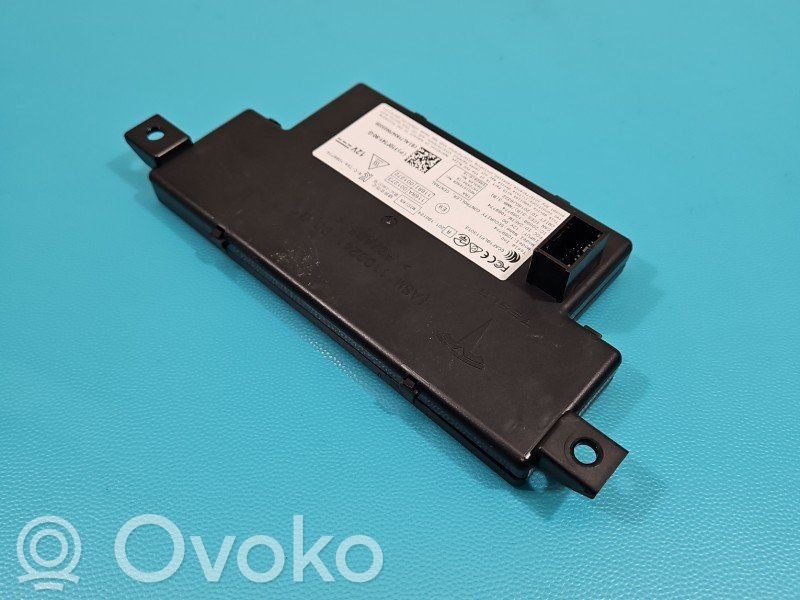 Tesla Model 3 Lecteur de carte 