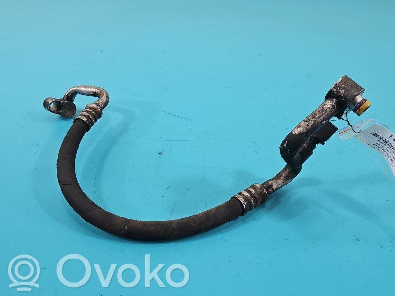 Audi Q7 4L Ilmastointilaitteen putki (A/C) 