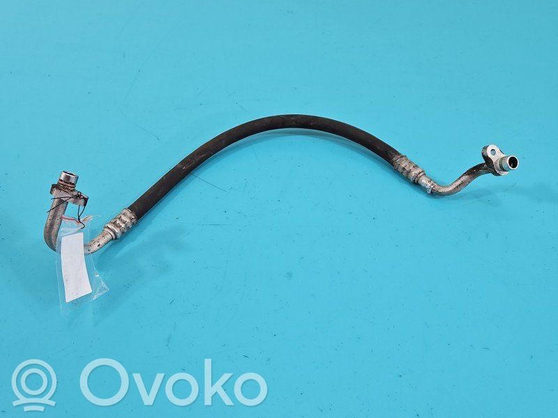 Renault Clio IV Ilmastointilaitteen putki (A/C) 