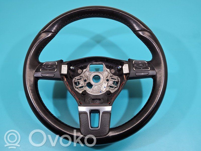 Volkswagen Golf VI Lenkrad 