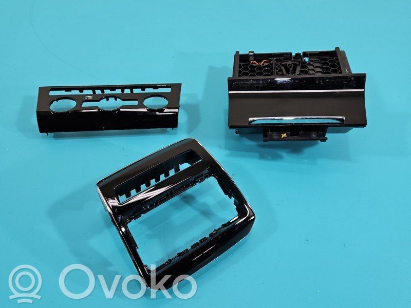 Skoda Superb B8 (3V) Inserti decorativi cornice della consolle centrale 