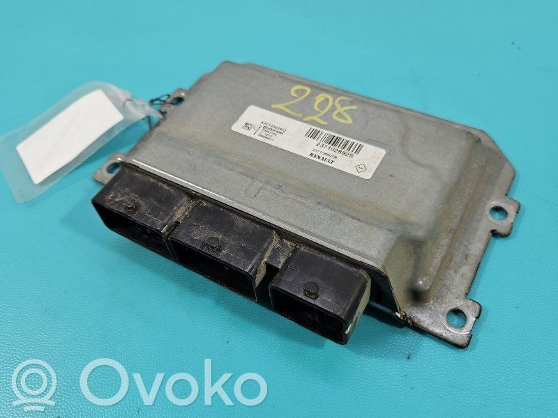 Dacia Sandero Engine control unit/module ECU 