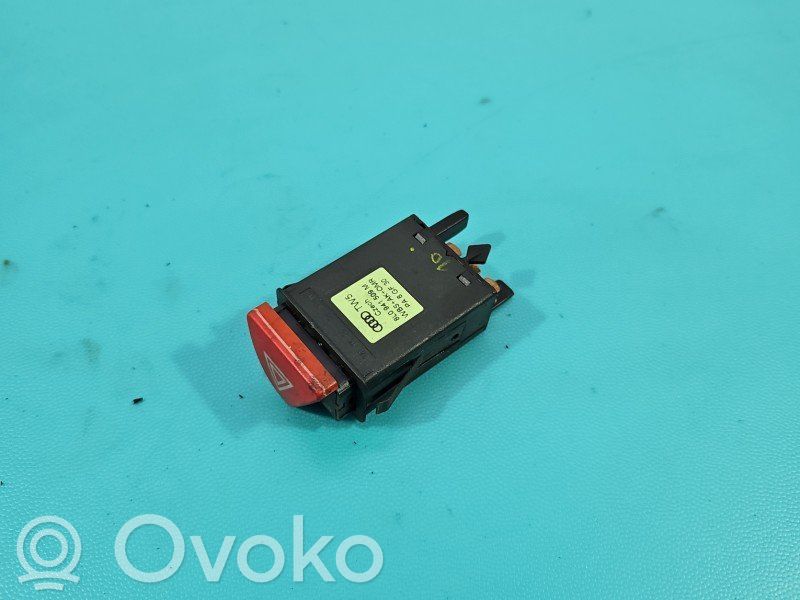 Audi A3 S3 8L Przycisk świateł awaryjnych 