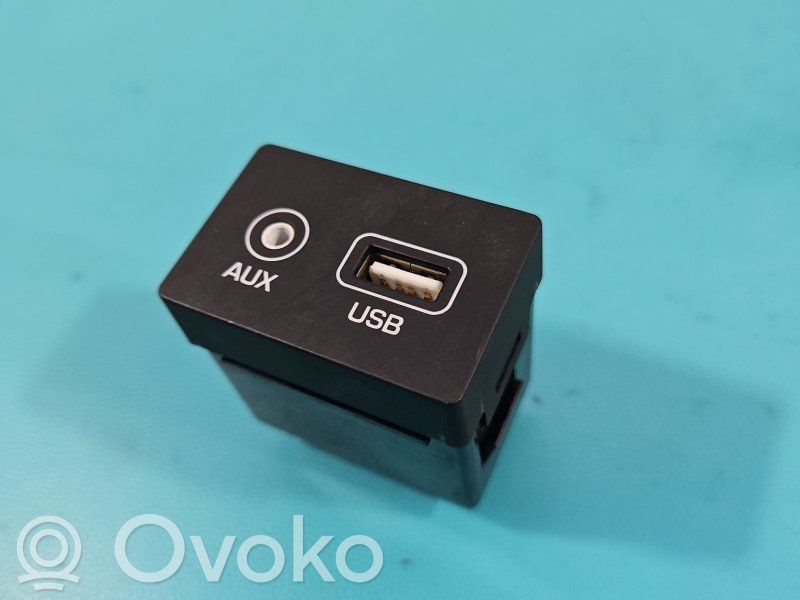 Hyundai i20 (GB IB) Gniazdo / Złącze USB 