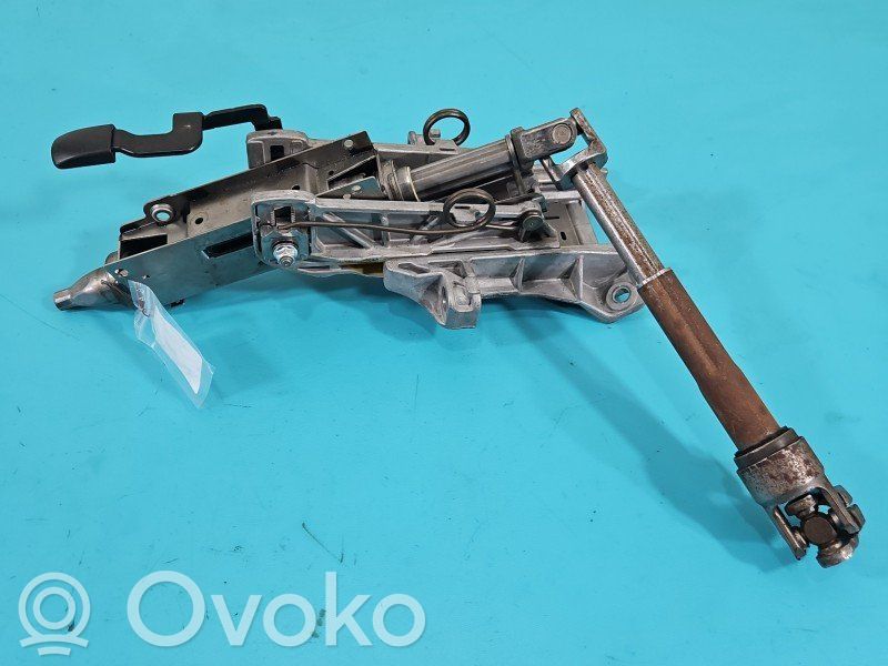 Volvo V40 Steering wheel axle 