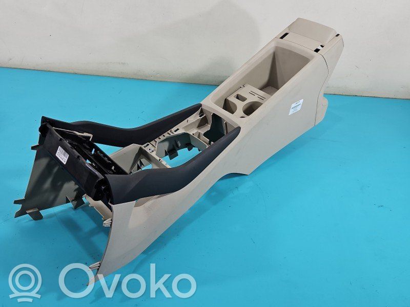 Skoda Kodiaq Podłokietnik tunelu środkowego 