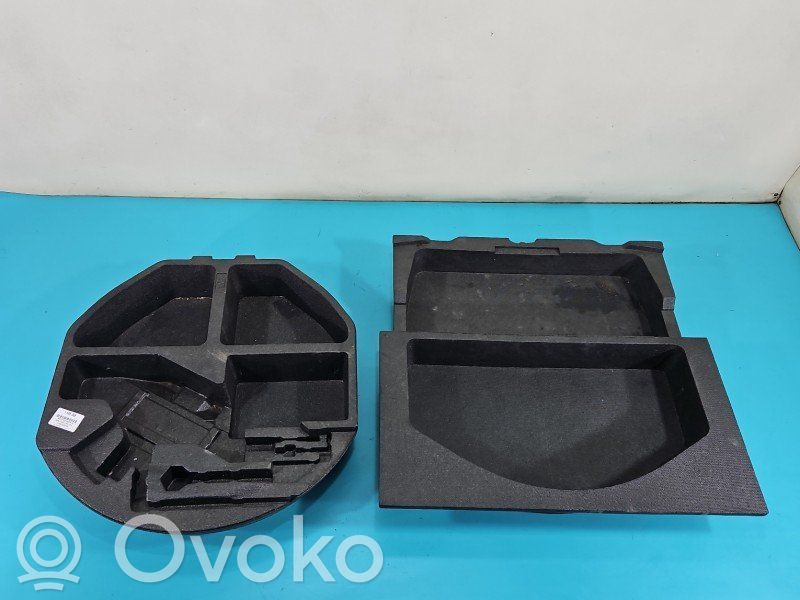 Subaru Legacy Spare wheel section trim 