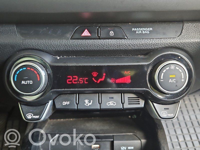 KIA Rio Climate control/heater control trim 