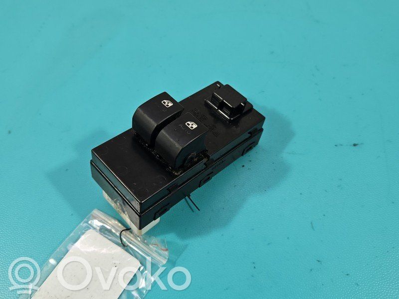 Interruptor del elevalunas eléctrico   369493,IMPRK1510288,711B03200197