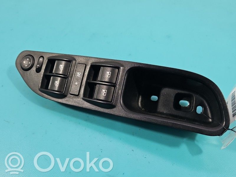 Fiat Tipo Electric window control switch 