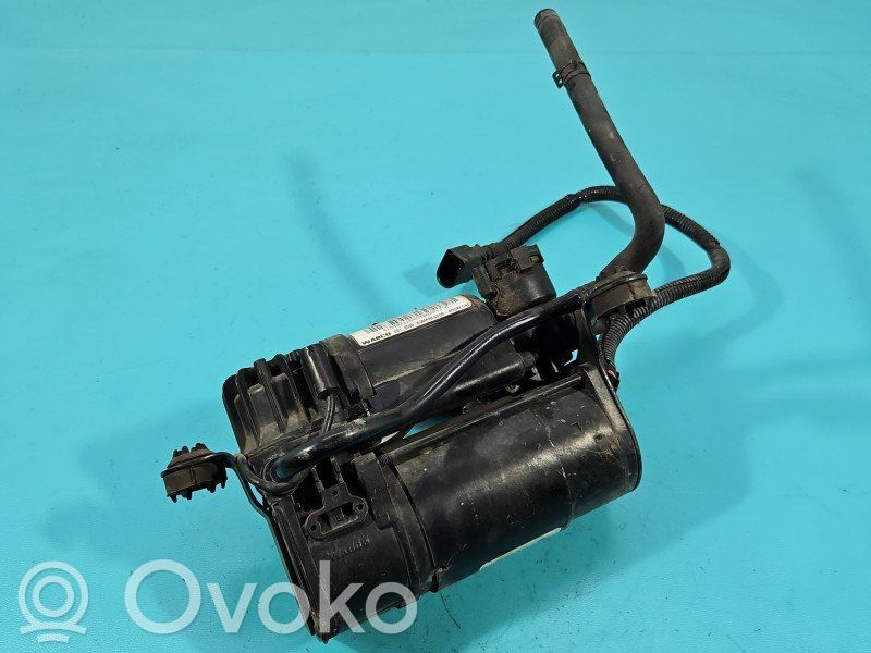 Audi A8 S8 D3 4E Hydraulikpumpe Fahrwerk 