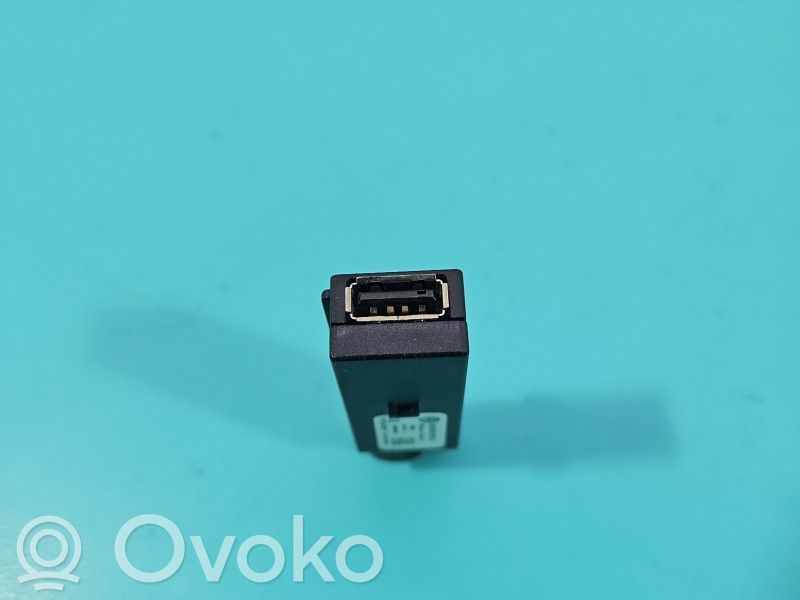 Skoda Fabia Mk3 (NJ) Priză USB 
