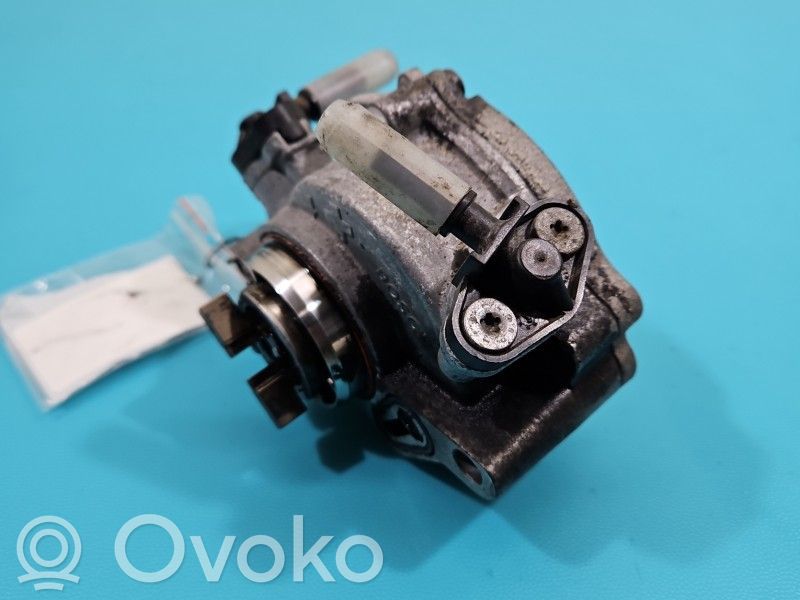Opel Astra L Alipainepumppu 