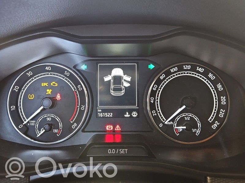 Skoda Scala Velocímetro (tablero de instrumentos) 