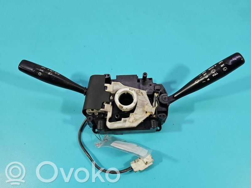 Suzuki Jimny Bouton interrupteur de commande d'essuie-glace de phare