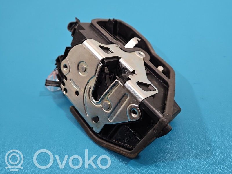 BMW X6 E71 Front door lock 