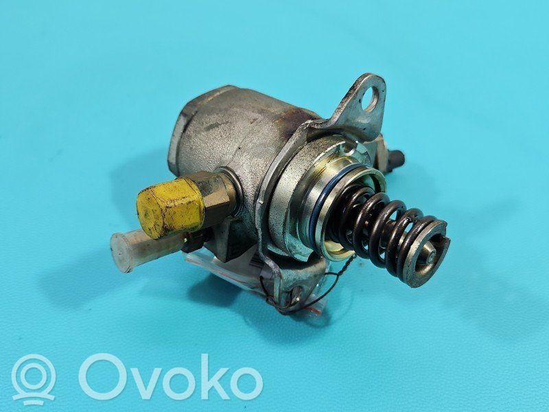 Volkswagen Jetta VI Pompe à carburant 
