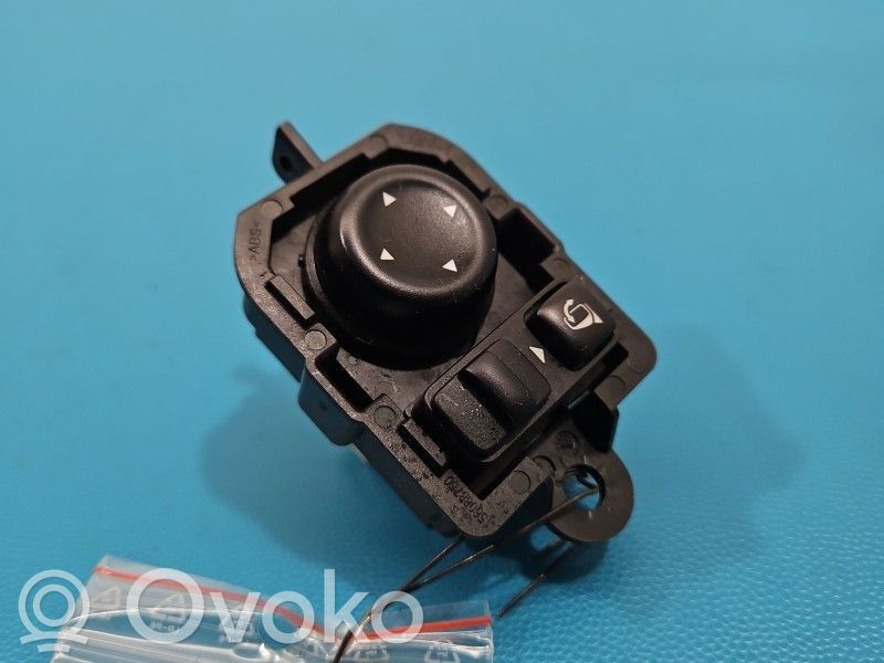 Renault Kadjar Interruptor del elevalunas eléctrico 