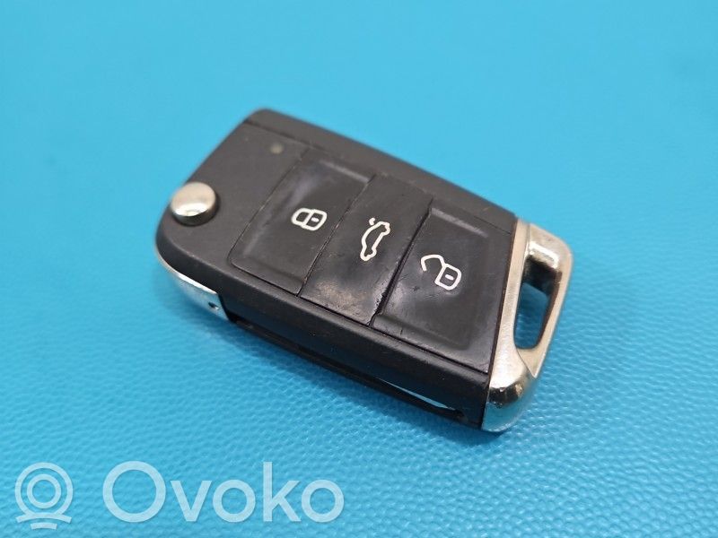 Komputer / Sterownik ECU i komplet kluczy   IMPRK1553199