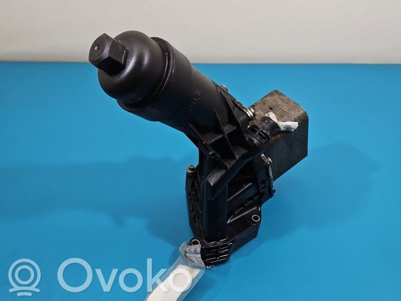 BMW 5 G30 G31 G38 Mocowanie / uchwyt filtra oleju 