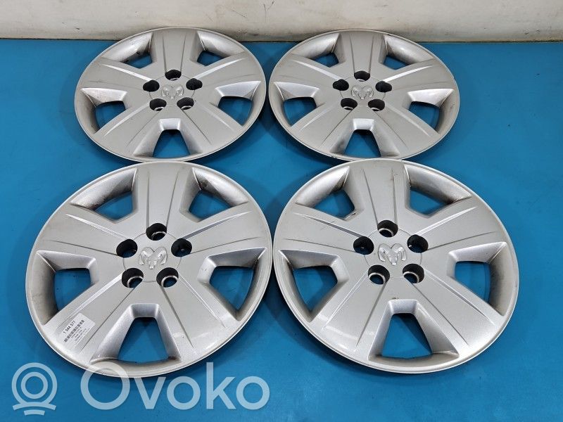 Dodge Caliber Embellecedor/tapacubos de rueda R16 