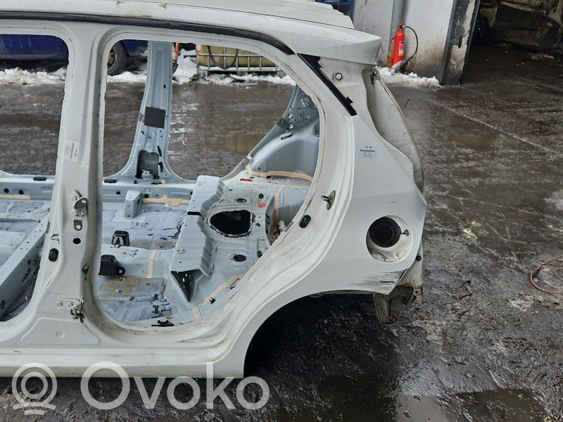 Toyota Aygo AB40 Pannello laterale posteriore 