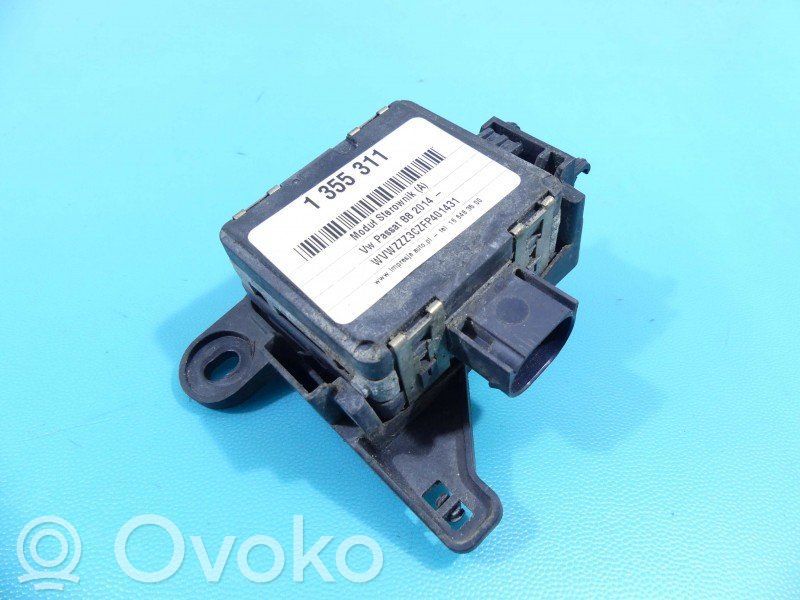 Volkswagen PASSAT B8 Unidad de control/módulo de carrocería central 