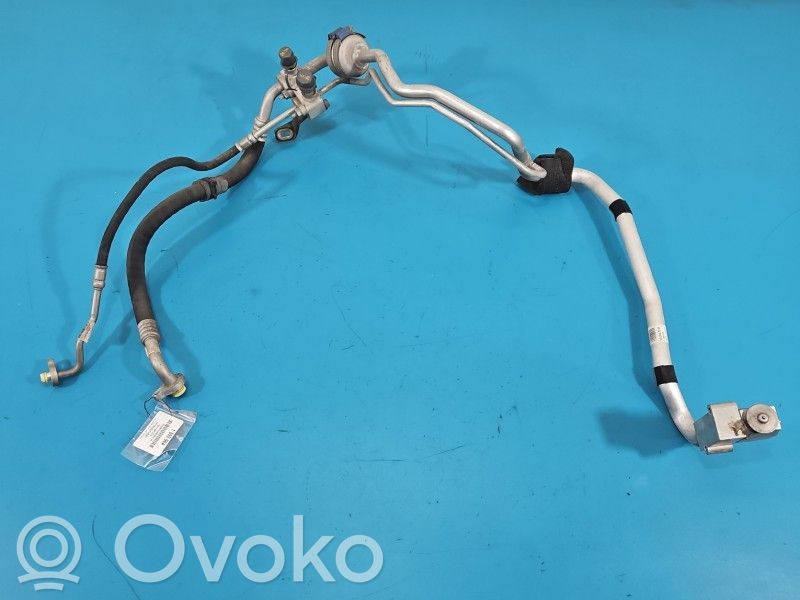 Volvo S90, V90 Ilmastointilaitteen putki (A/C) 